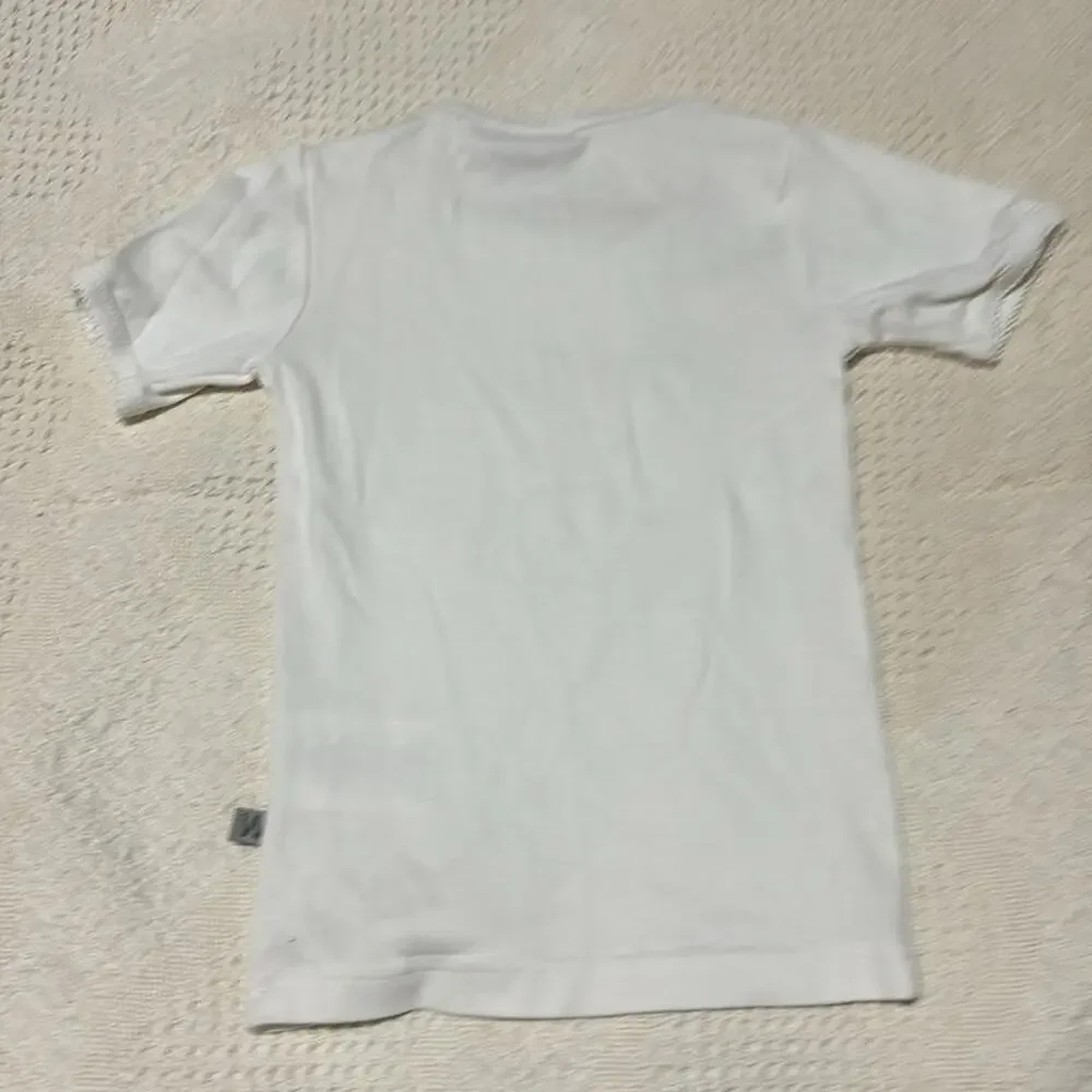 Wheat 4 white cotton short sleeve 💯 cotton t shirt worn once like new euc